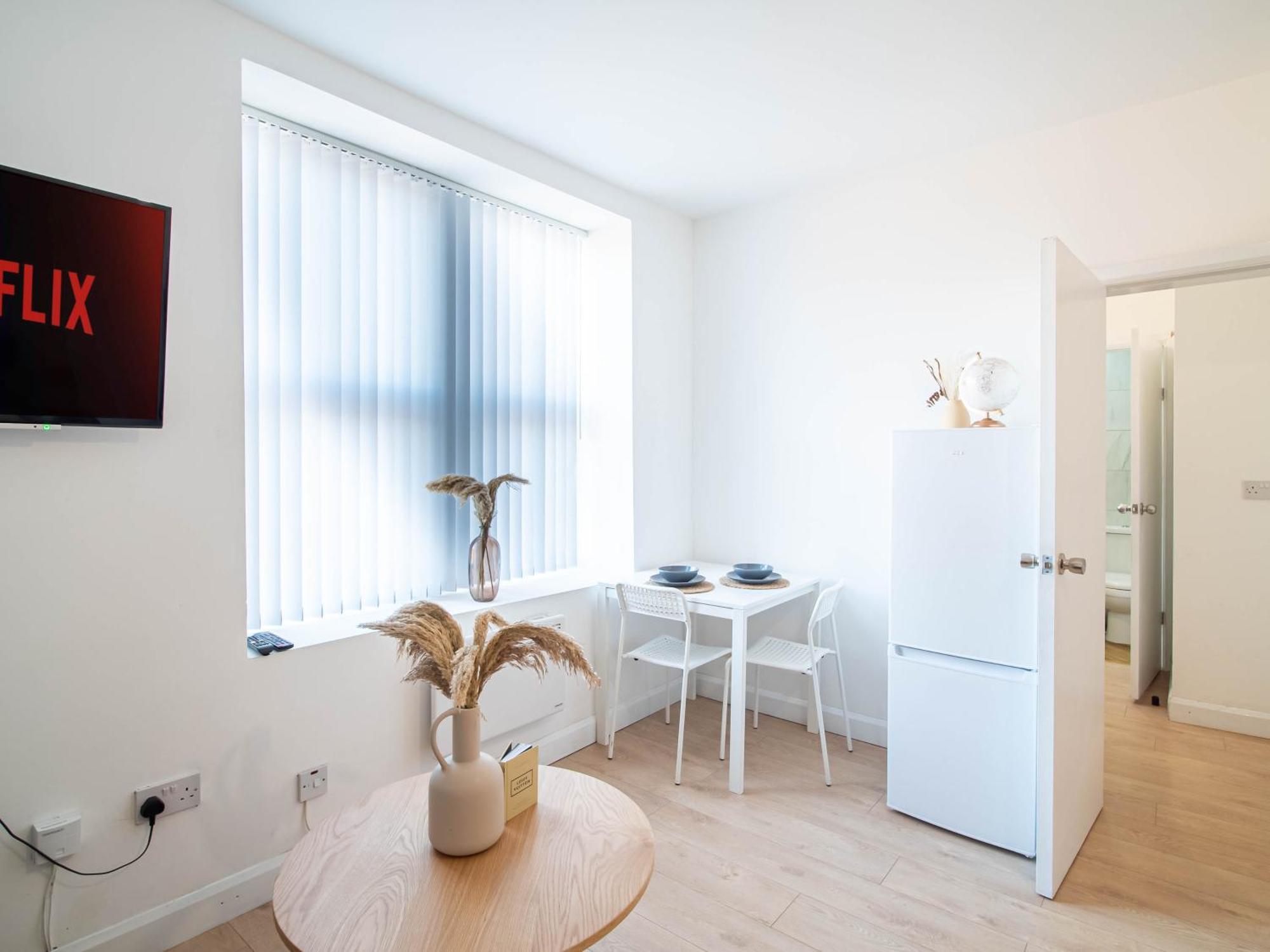 Belgian Studio Apt 2 Huddersfield Exterior photo